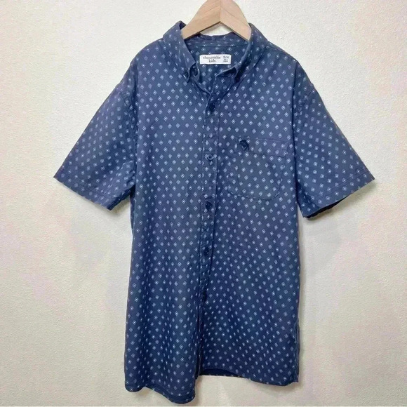 Abercrombie Kids Boys Navy Blue Button Up Short Sleeve Shirt Size 13-14 - Picture 1 of 11